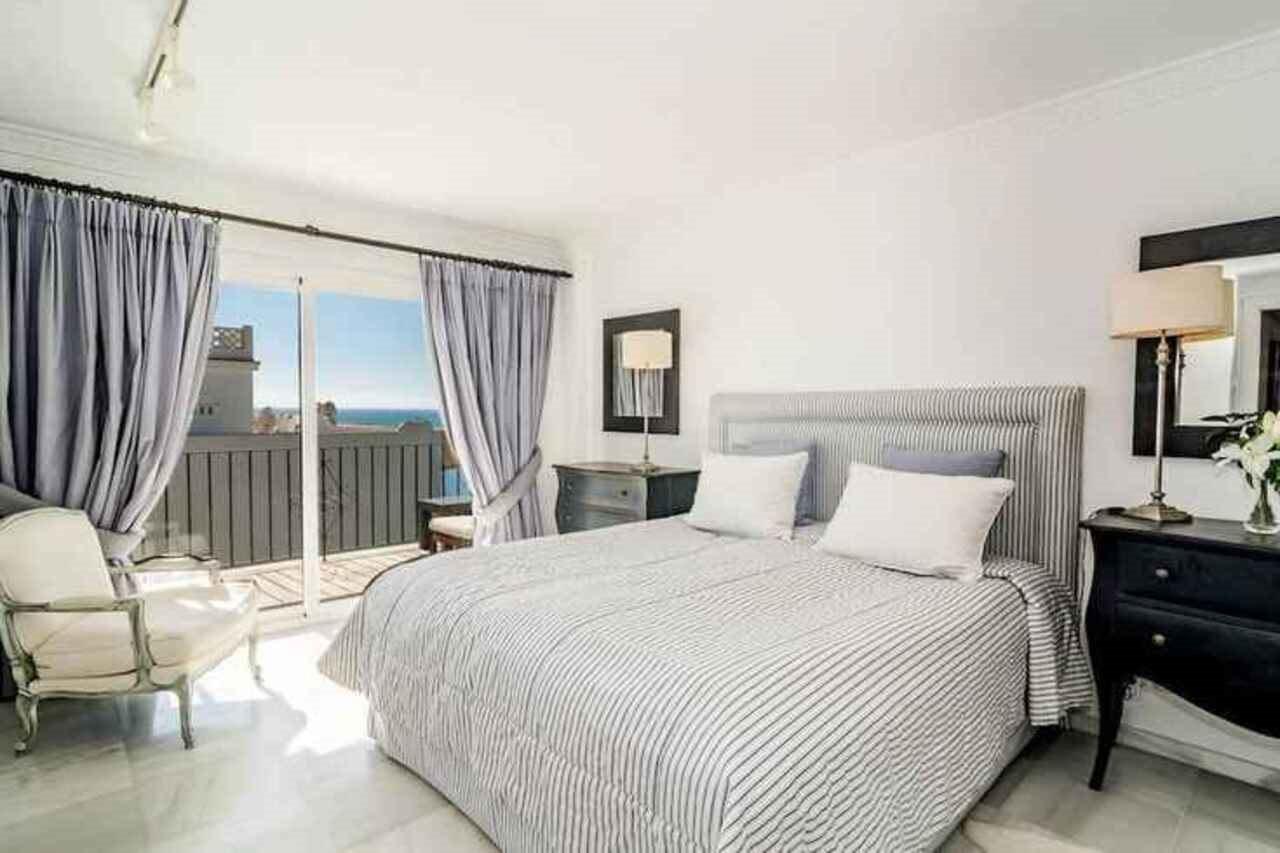 Del Mar-mdm Roomservice Apartment